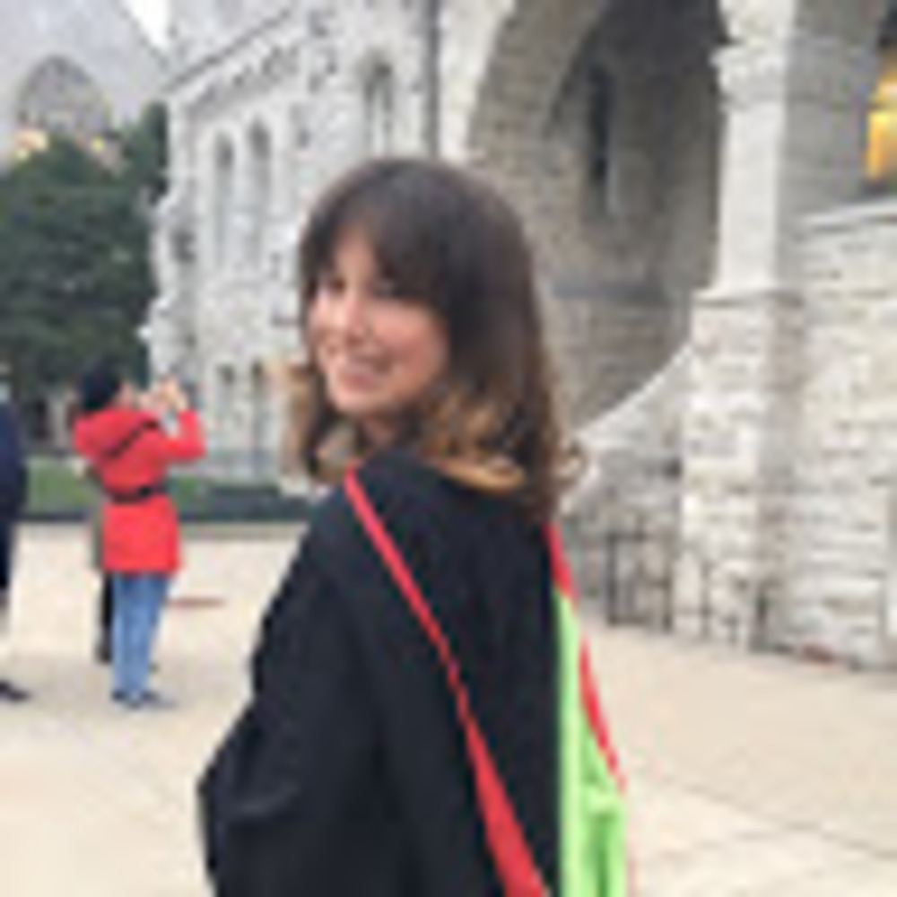 Meet your Posher, Emilie